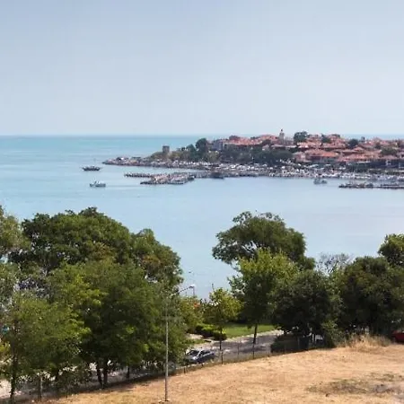 Апартамент С Изглед Море И Стария Несебър * نيسيبار